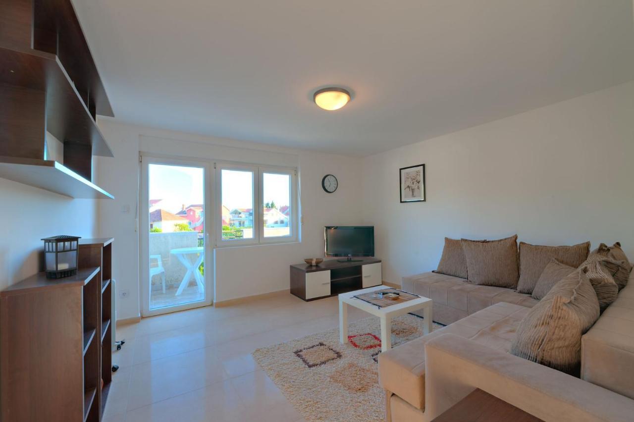 Apartments Pean تيفات المظهر الخارجي الصورة