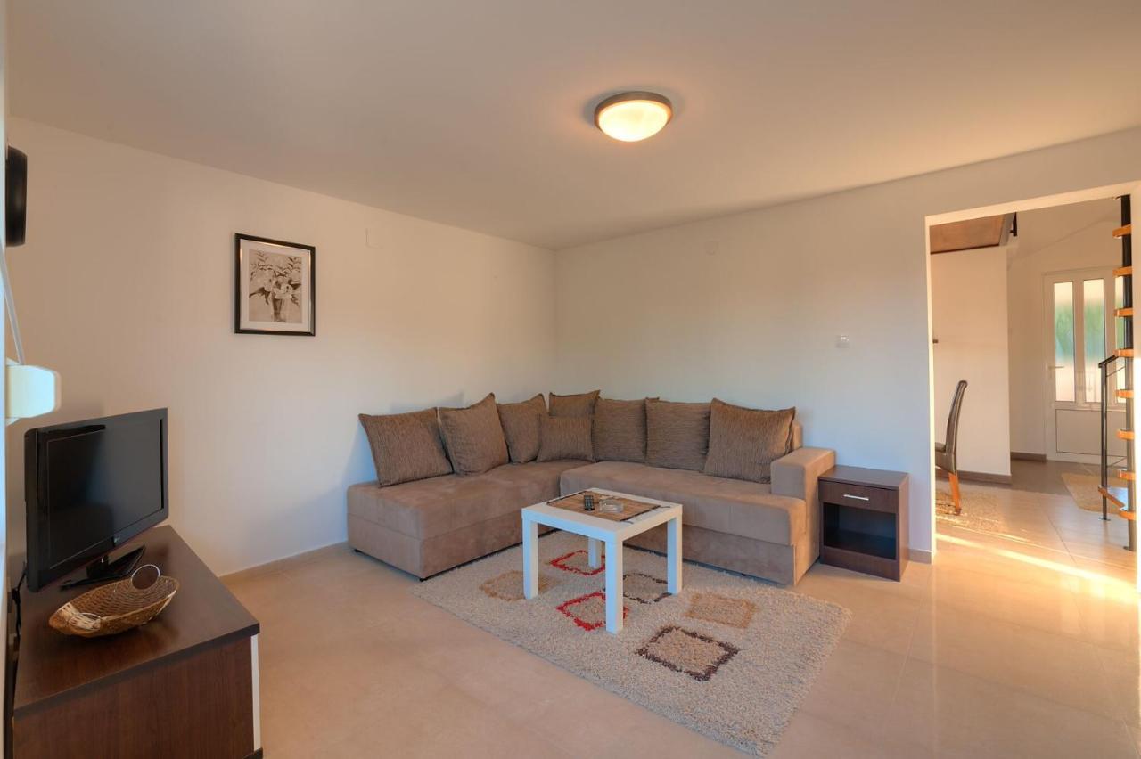 Apartments Pean تيفات المظهر الخارجي الصورة