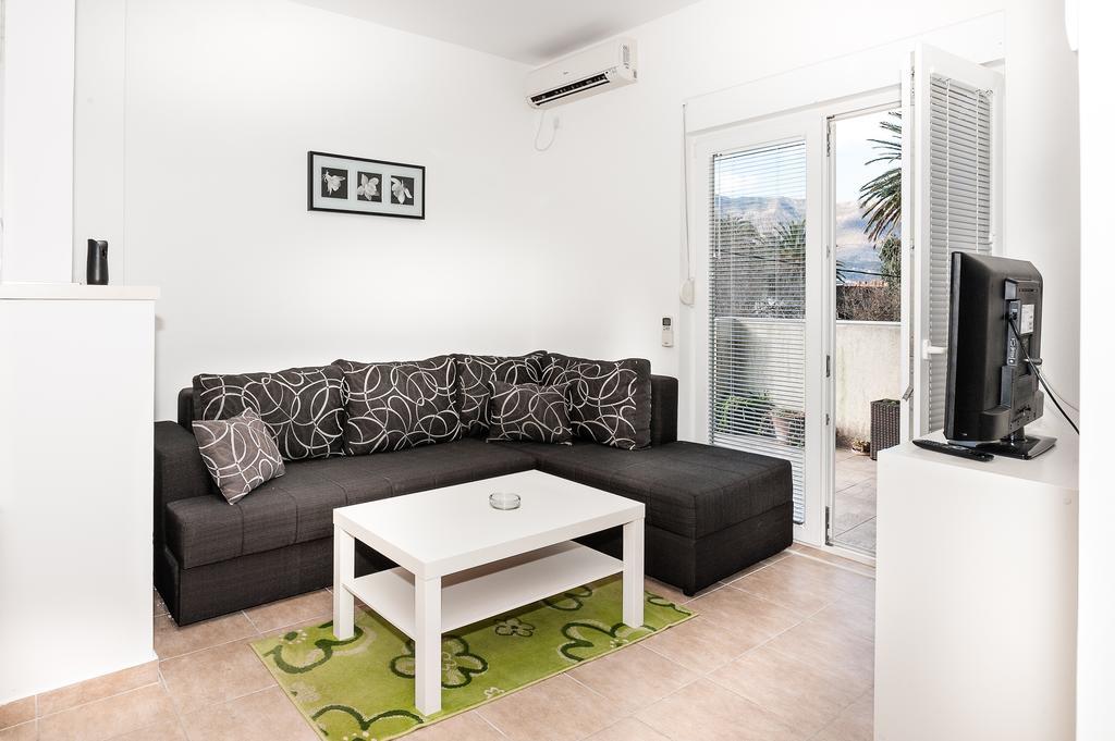 Apartments Pean تيفات الغرفة الصورة