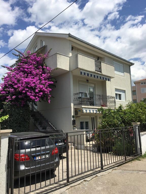 Apartments Pean تيفات المظهر الخارجي الصورة