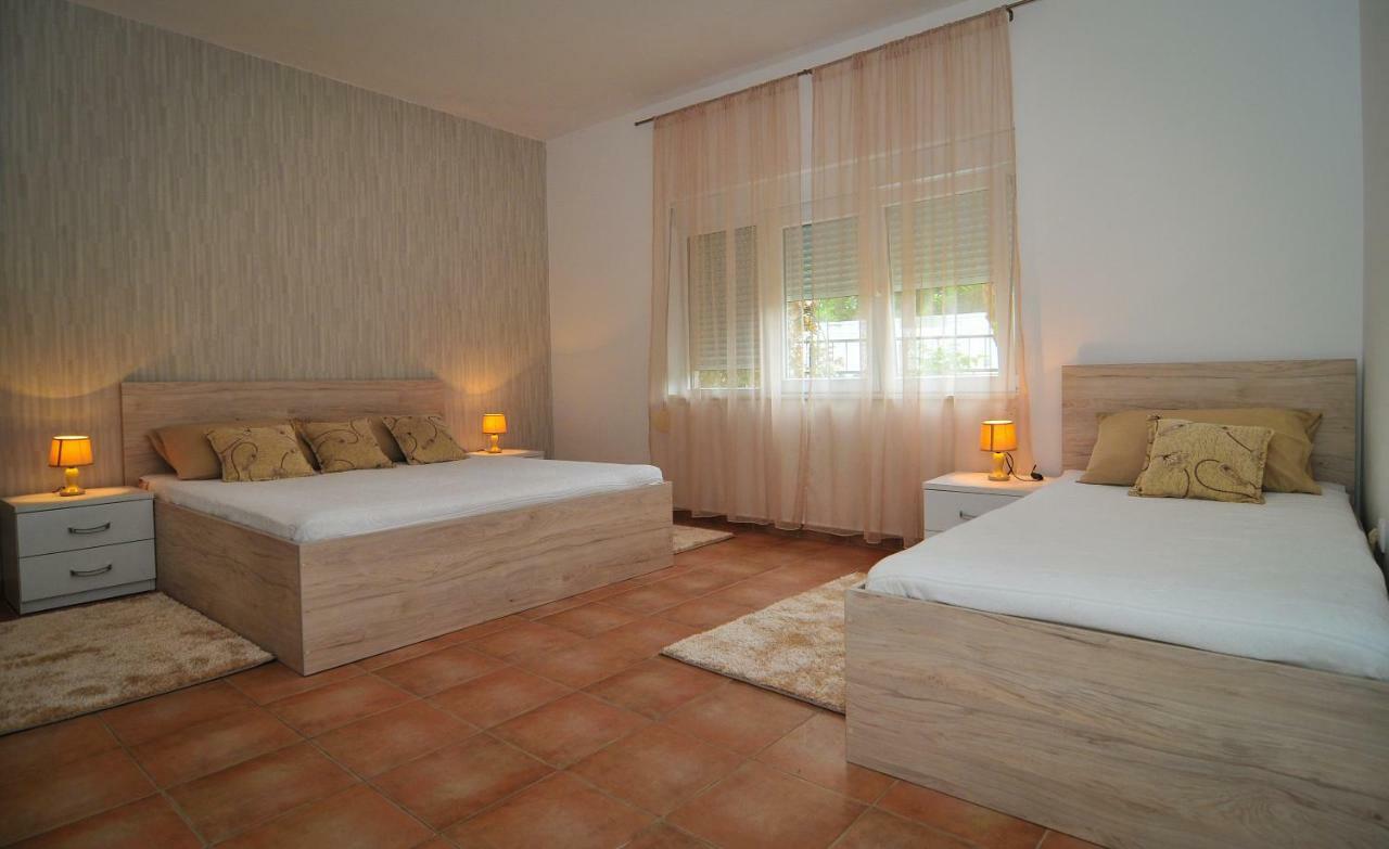 Apartments Pean تيفات المظهر الخارجي الصورة