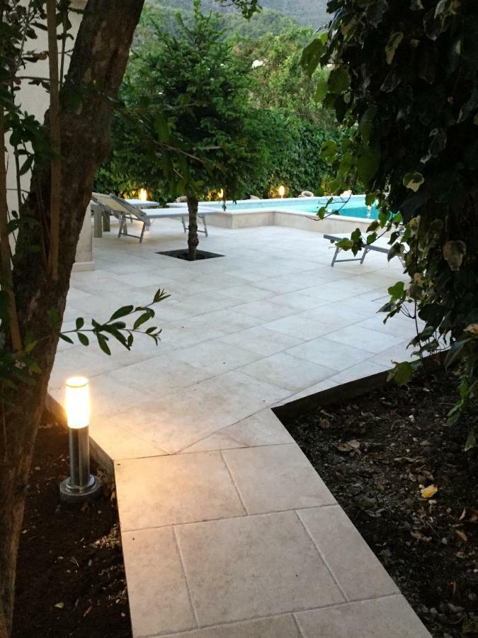Apartments Pean تيفات المظهر الخارجي الصورة